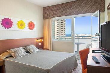 Hotel Rh Royal   Recommend For Adults