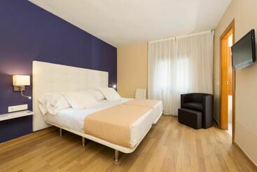 هتل Tryp Ciudad De Alicante