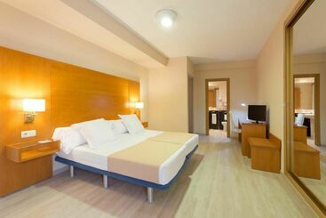 هتل Tryp Ciudad De Alicante