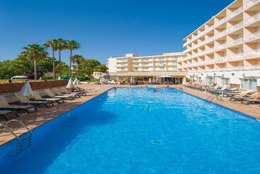 Invisa Hotel Es Pla   Adults Only