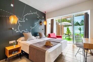 هتل Vibra Cala Tarida 3* Sup