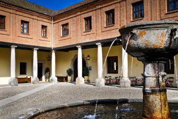 هتل Sheraton Santa María De El Paular