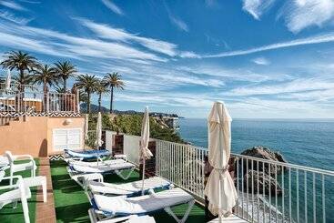 Hotel Balcon De Europa