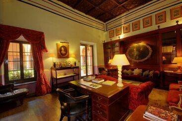 هتل Casa De Carmona