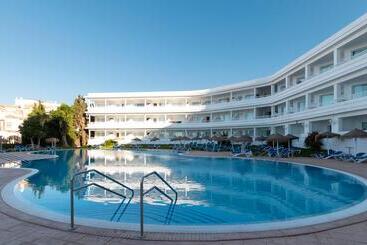 هتل Palia La Roca