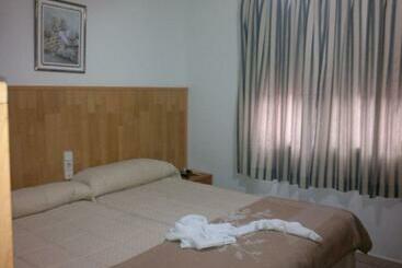 Hostal Mays - Numancia de la Sagra
