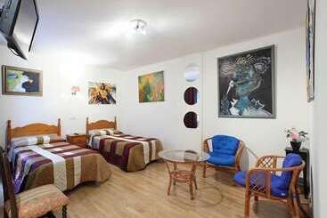 هتل Pensión Landazuri