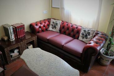 Hostal Arco Plaza