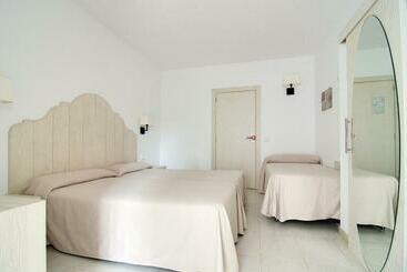 ホテル Hostal Capri