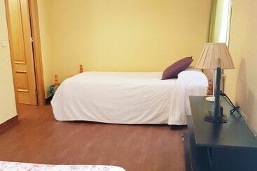 هتل Hostal Puerta Bonita Vista Alegre