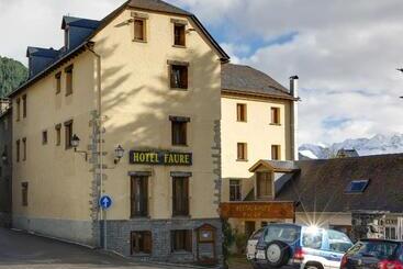 Apartahotel Faure