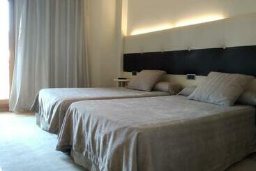 هتل Campoamor
