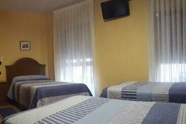 هتل Hostal Guzman El Bueno By Gaiarooms