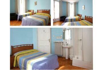 هتل Hostal Bayón