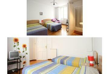 هتل Hostal Bayón