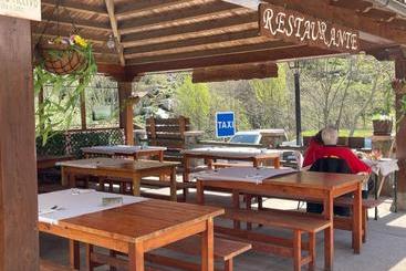 هتل Hostal La Ruta