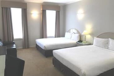 فندق Beau Monde International