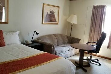 هتل Redwood Motor Inn