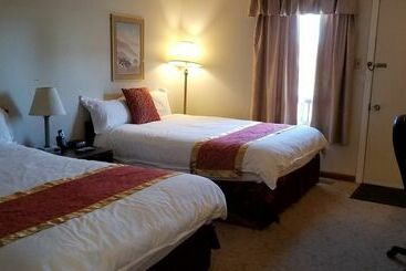 هتل Redwood Motor Inn