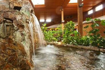 هتل Surestay  By Best Western Chilliwack