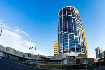 هتل Chateau Lacombe