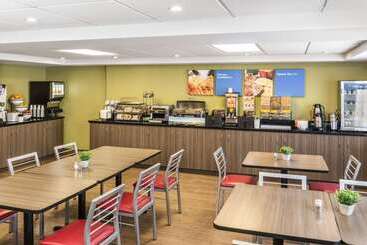 هتل Comfort Inn