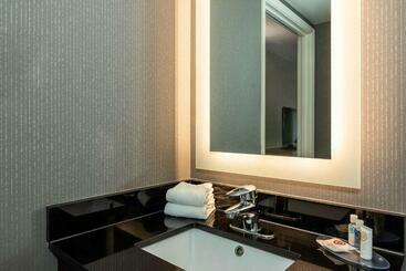 هتل Comfort Inn Waterloo