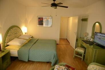 Hotel Sasso Boretto
