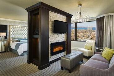 هتل Sheraton Hamilton