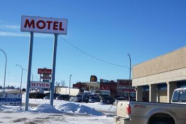 هتل Skyview Swift Current