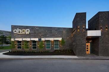 استراحتگاه Hilton Mississauga/meadowvale