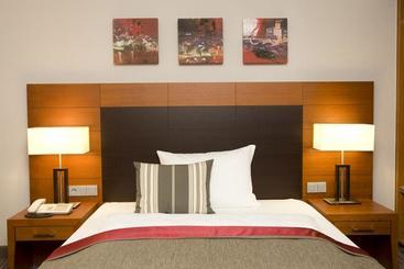 בית מלון כפרי Hilton Heidelberg