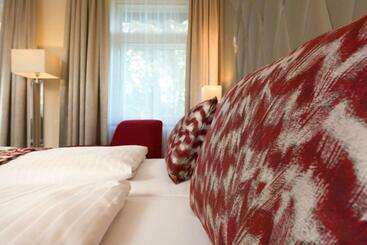 هتل Radisson Blu Badischer Hof