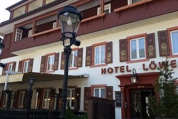 בית מלון כפרי Hostel Zum Löwen