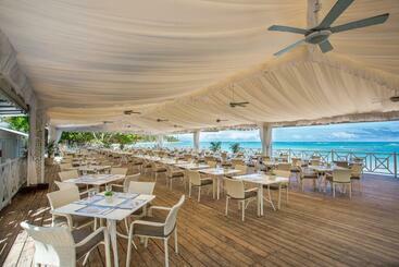 استراحتگاه Bahia Principe Grand El Portillo - All Inclusive