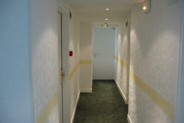 هتل Logis Hôtel Restaurant La Boule D Or