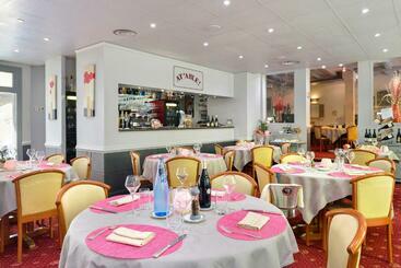 هتل Logis Hôtel Restaurant La Boule D Or