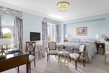 Отель Du Cap Eden Roc
