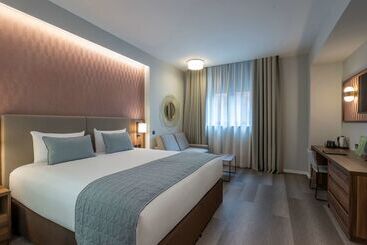 هتل Riu Plaza The Gresham Dublin