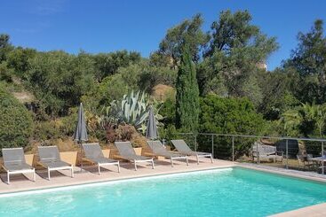 هتل Cala Di L Oru