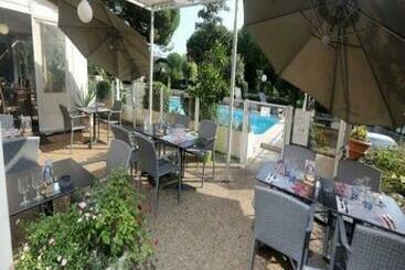 هتل Campanile Antibes  Juan Les Pins