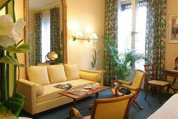 B4 Grand Hotel Lyon