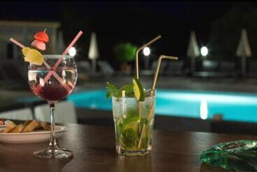 فندق Les Capucines Saint Tropez