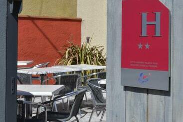 هتل Hôtel Les Mimosas