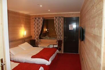 هتل Chalet Des Champions