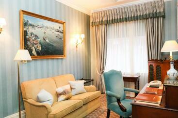 هتل The Draycott