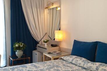 The Park Hotel Piraeus