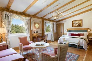 هتل Cristallo, A Luxury Collection Resort & Spa, Cortina D  Ampezzo
