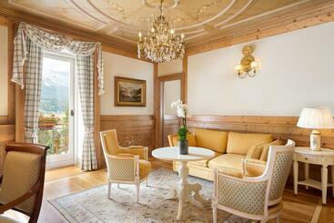 هتل Cristallo, A Luxury Collection Resort & Spa, Cortina D  Ampezzo