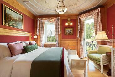 هتل Cristallo, A Luxury Collection Resort & Spa, Cortina D  Ampezzo
